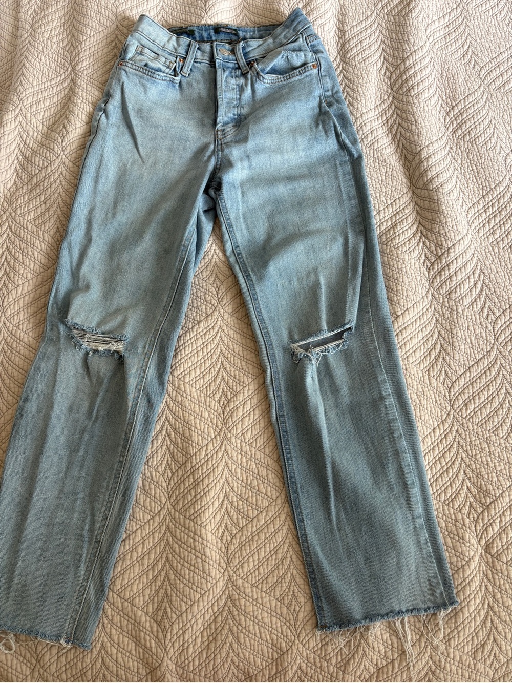 wild fable Light Wash Straight Leg Distressed Jeans - Size 2